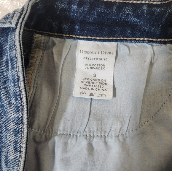 Discount Divas Distressed Blue Jean Shorts with Frayed Hem - Picture 9 of 10